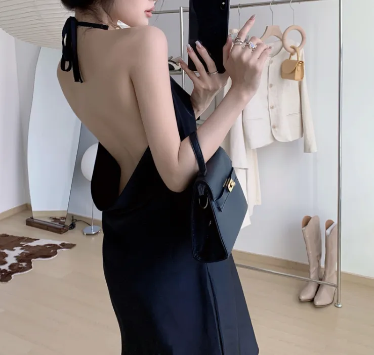 Chain Halterneck Backless Fashion Dress